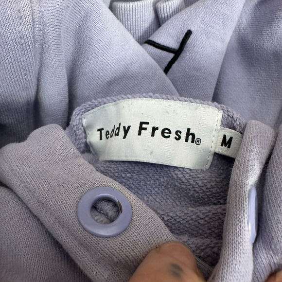 Teddy Fresh Smiley Face Love Hoodie Size Medium Lavender Purple Sweatshirt - Picture 8 of 8